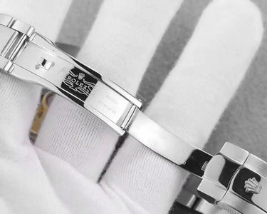 R*l*x watches-068