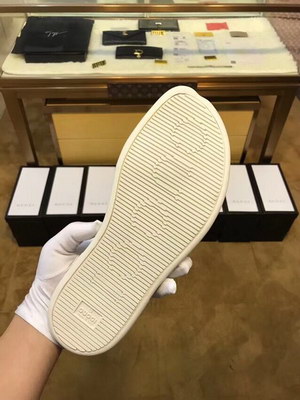 G*u*i slippers(aaa)-276