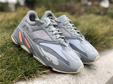 authentic ad*s Y**zy 700 boost “inertia”-004