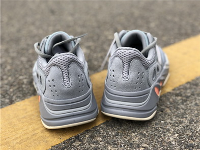 authentic ad*s Y**zy 700 boost “inertia”-004