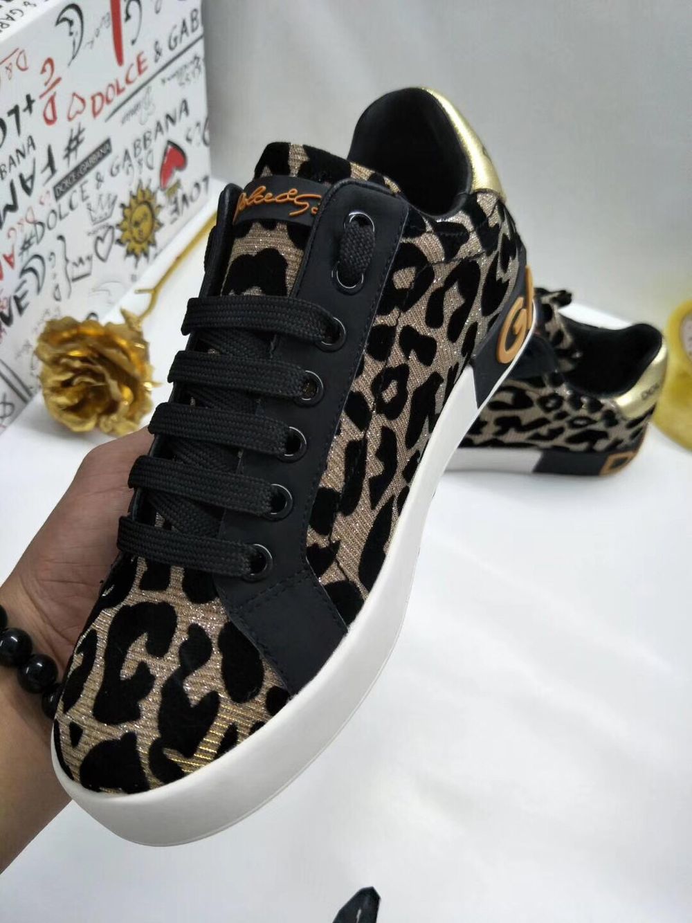 D&G Shoes AAA(Women)-009