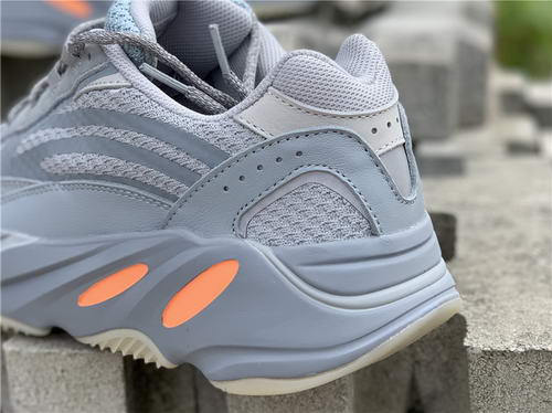 authentic ad*s Y**zy 700“inertia”
