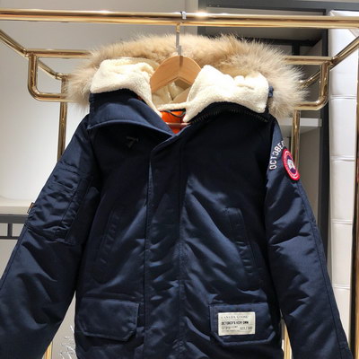 Canada Goose Coat(Women)-014
