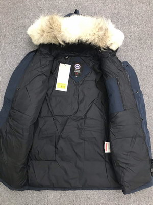 Can*a Go*e coat-157