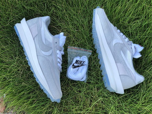 Sacai x Nike LDV Waffle-009