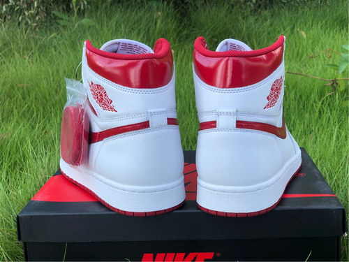 Air Jordan 1 OG “Metallic Red”