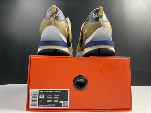 Sacai x Nike VaporWaffle 3.0-001