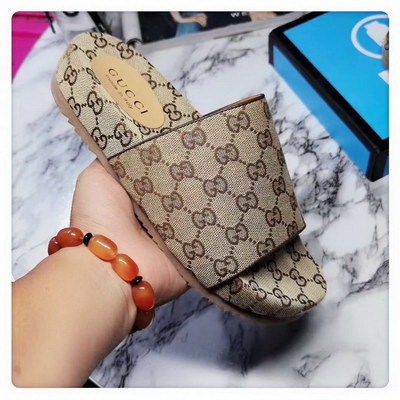 G*u*i slippers(aaa)-412
