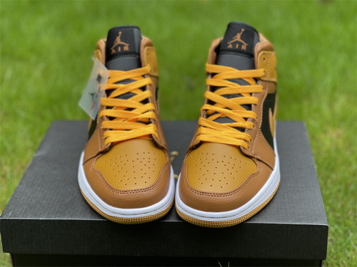 AIR JORDAN 1 MID-057