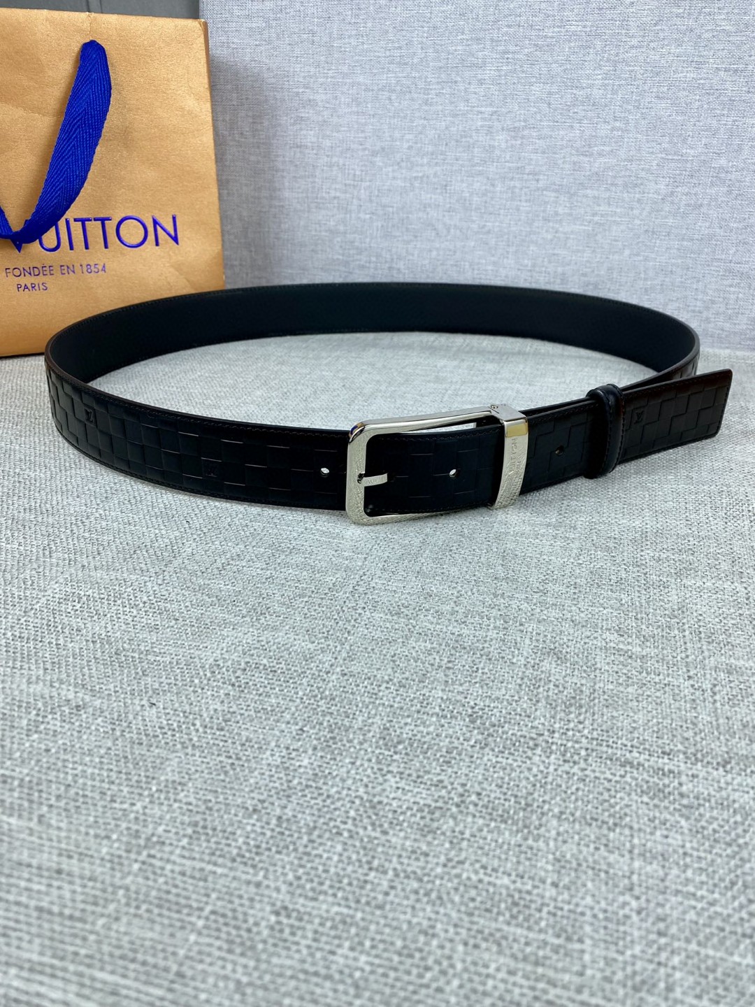 LV Belts(AAAAA)-1653