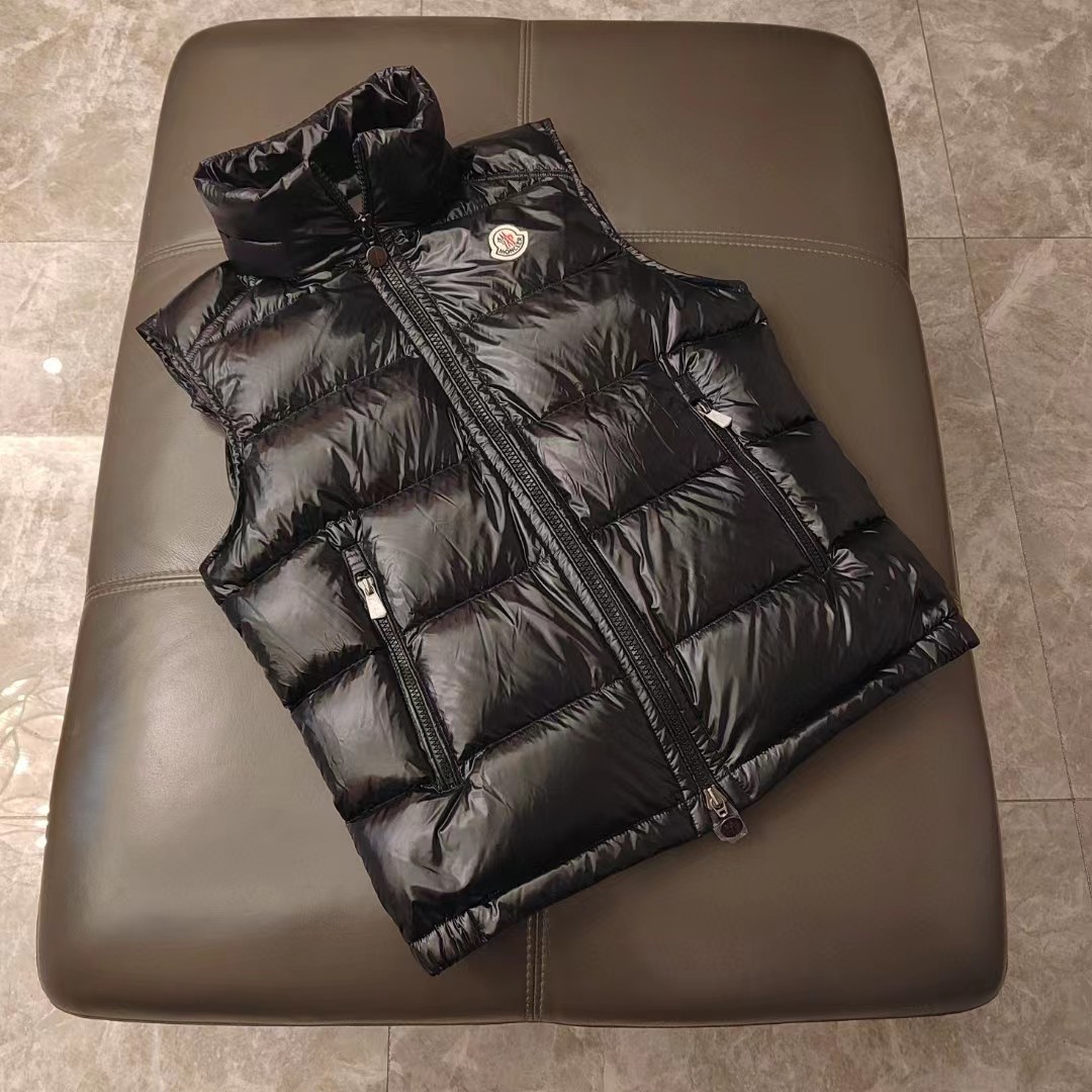 Moncler Vest Coat-016