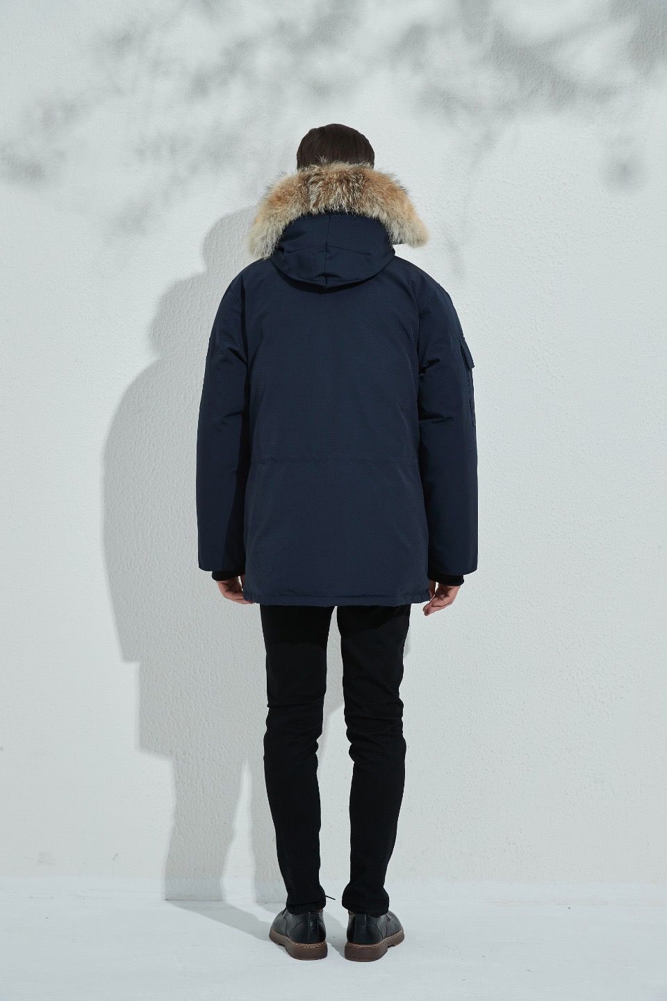 Can*a Go*e coat-205