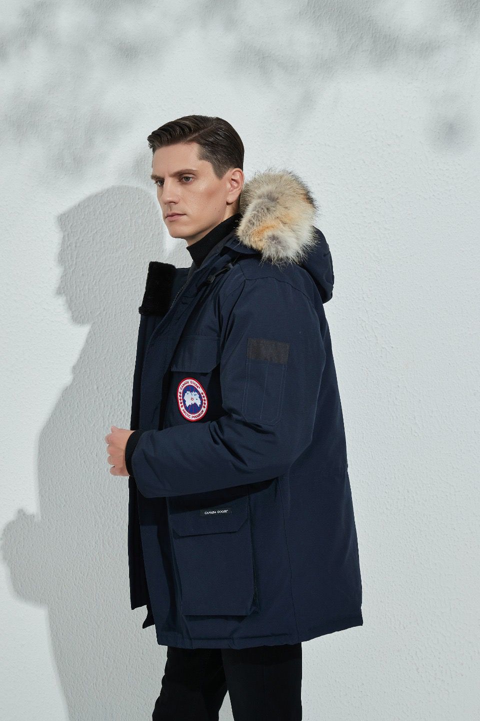 Can*a Go*e coat-205