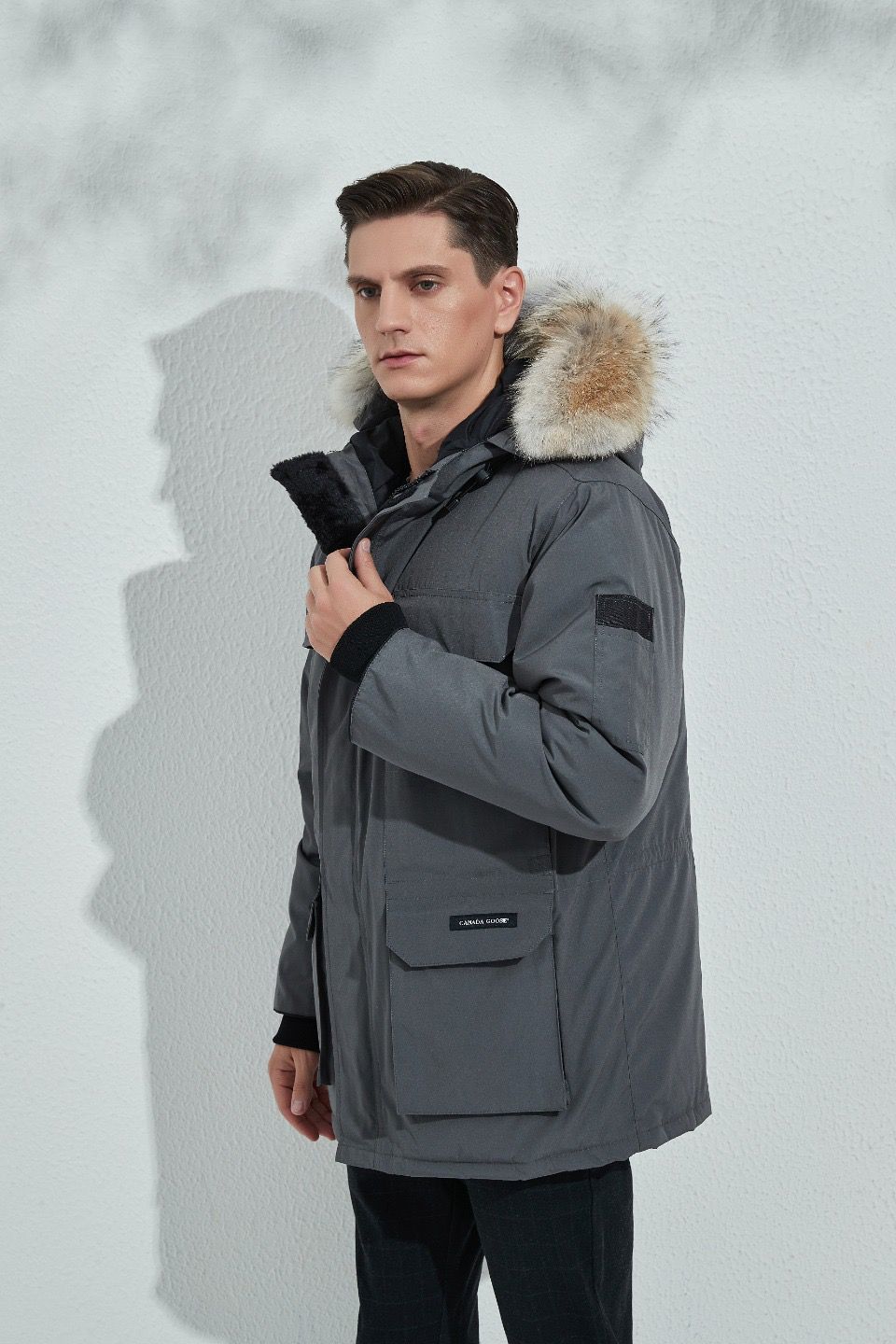 Can*a Go*e coat-193