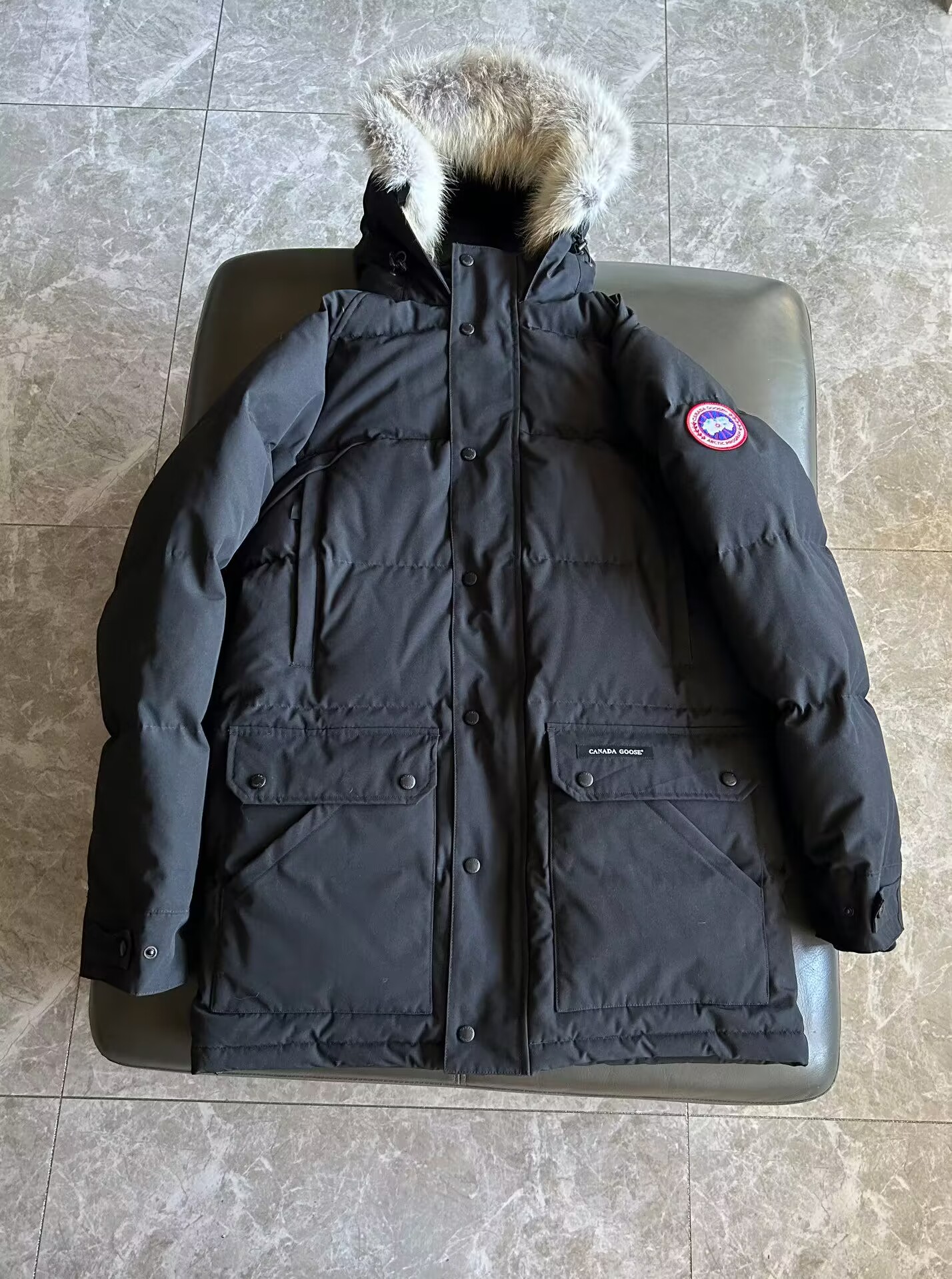 Can*a Go*e coat (black)-221