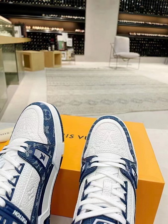 LV Shoes(AAAA)-908