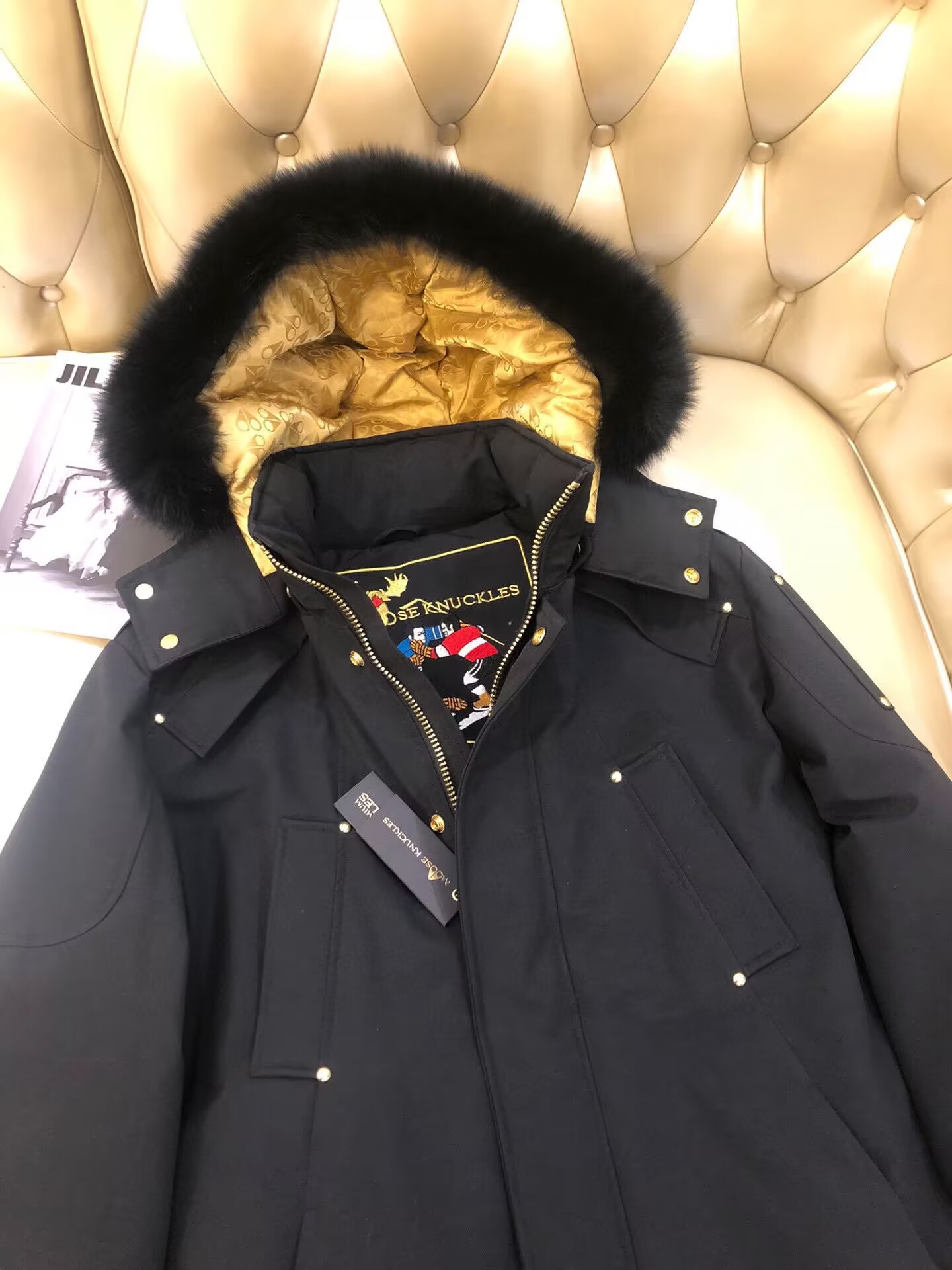 Moose Knuckles Coat-017