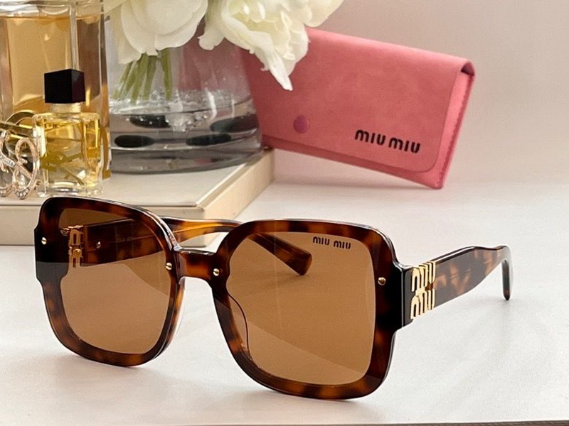 M*um*u-1103