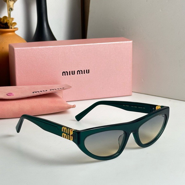 M*um*u-1095