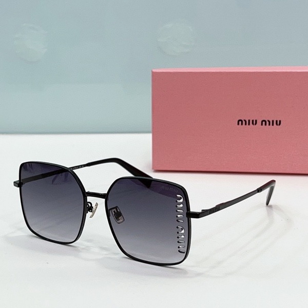 M*um*u-898