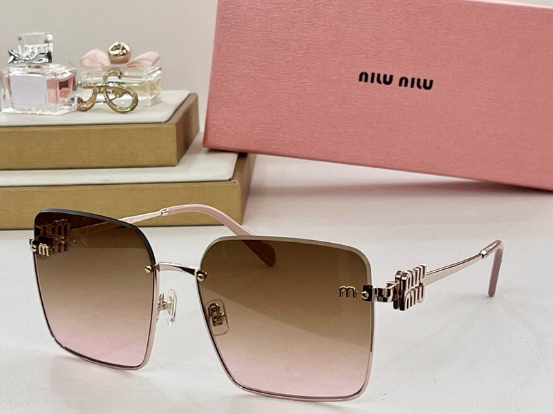 M*um*u-403