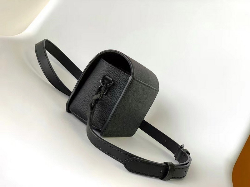 LV Handbags AAA(Men)-132