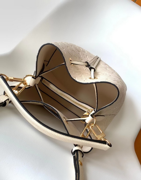 LV Handbags AAA(Women)-225