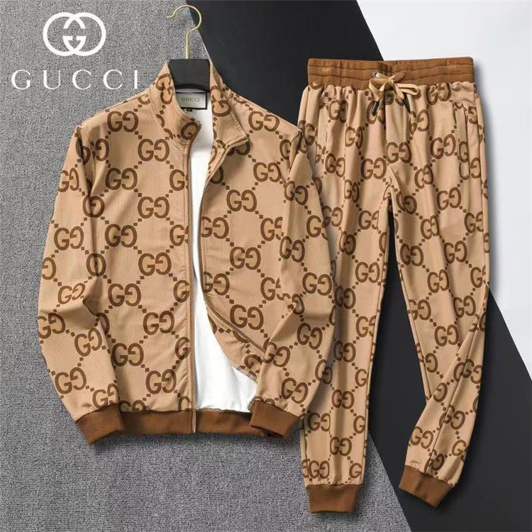 G*u*i suits-286