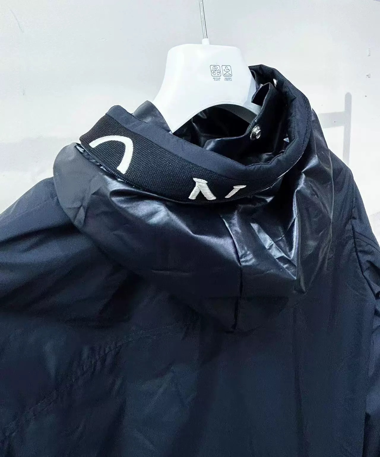 Moncler Jacket-016