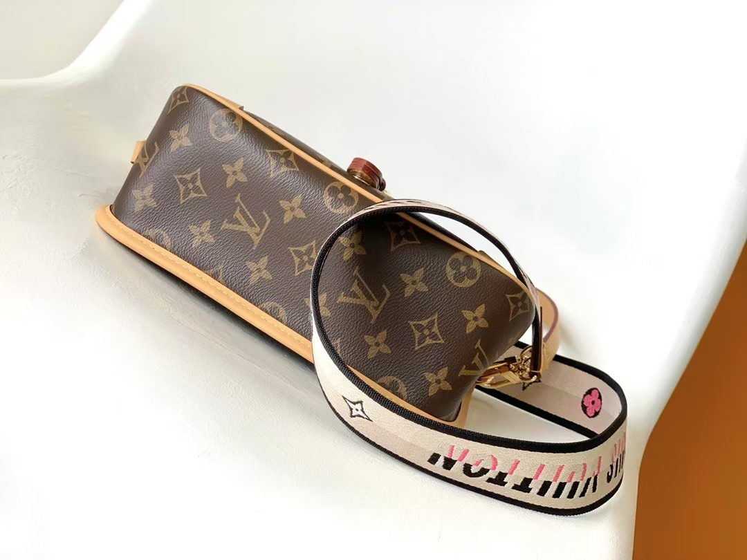 LV Handbags AAAA(Women)-245