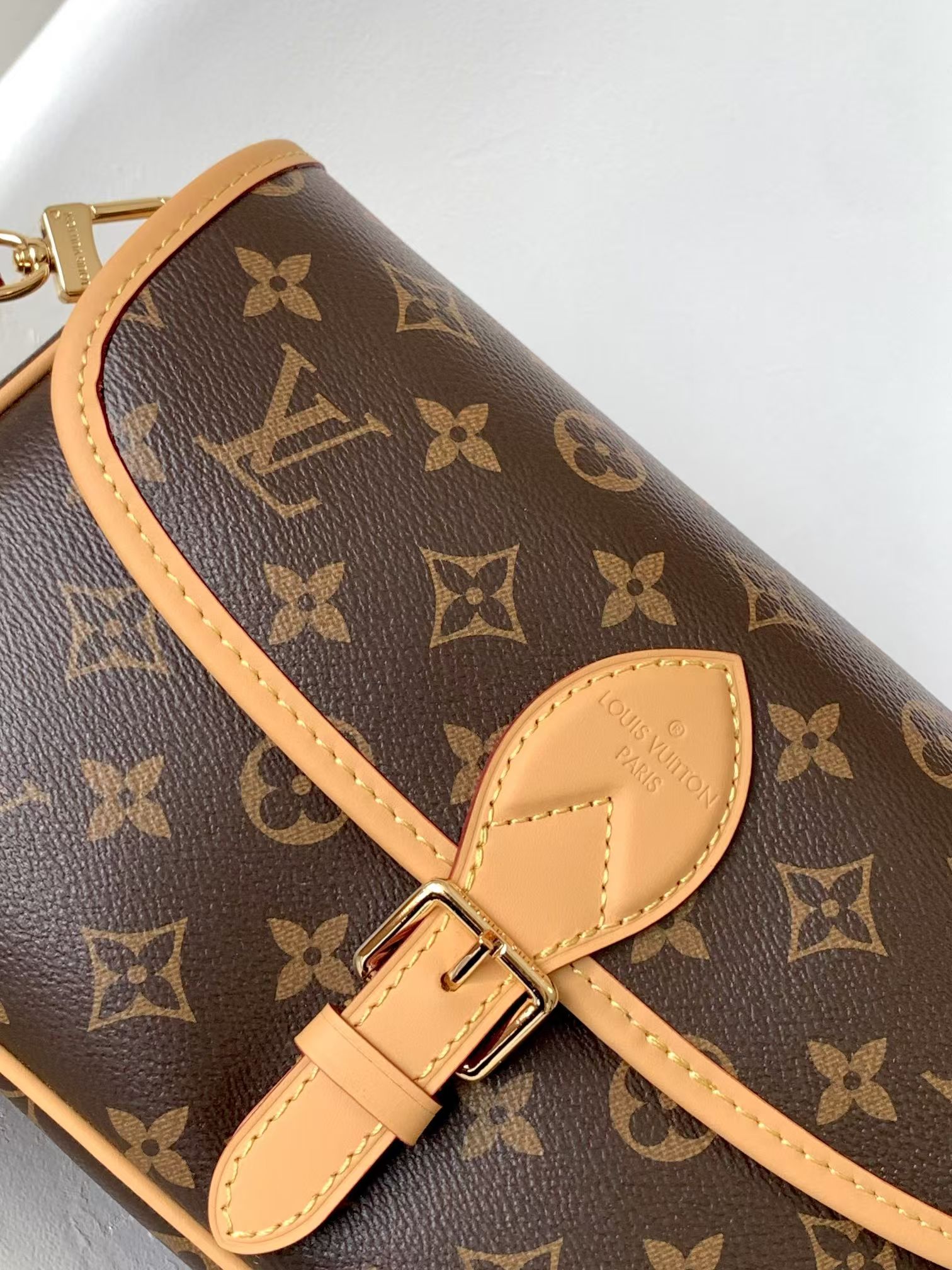 LV Handbags AAAA(Women)-245