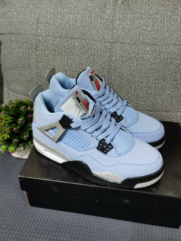 Air Jordan 4 Retro-010