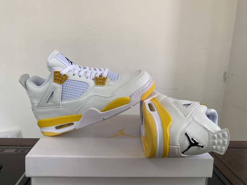 Air Jordan 4 Retro-055