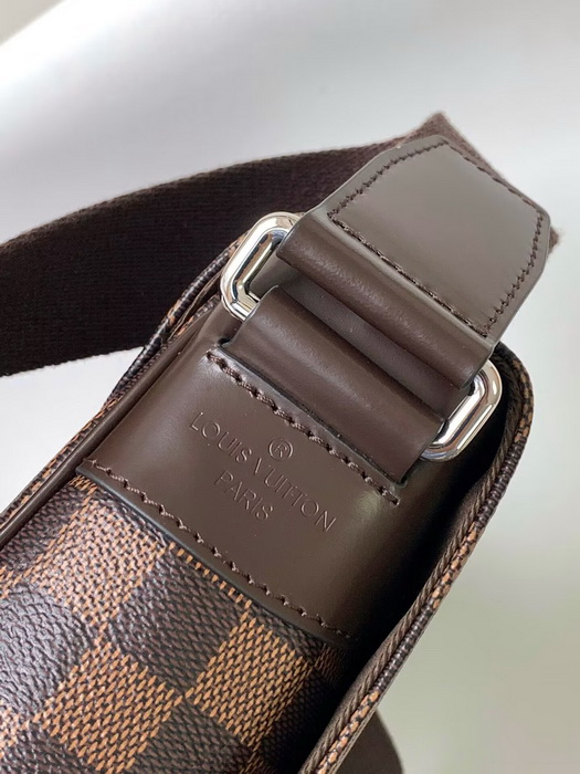 LV Handbags AAAA(Men)-150