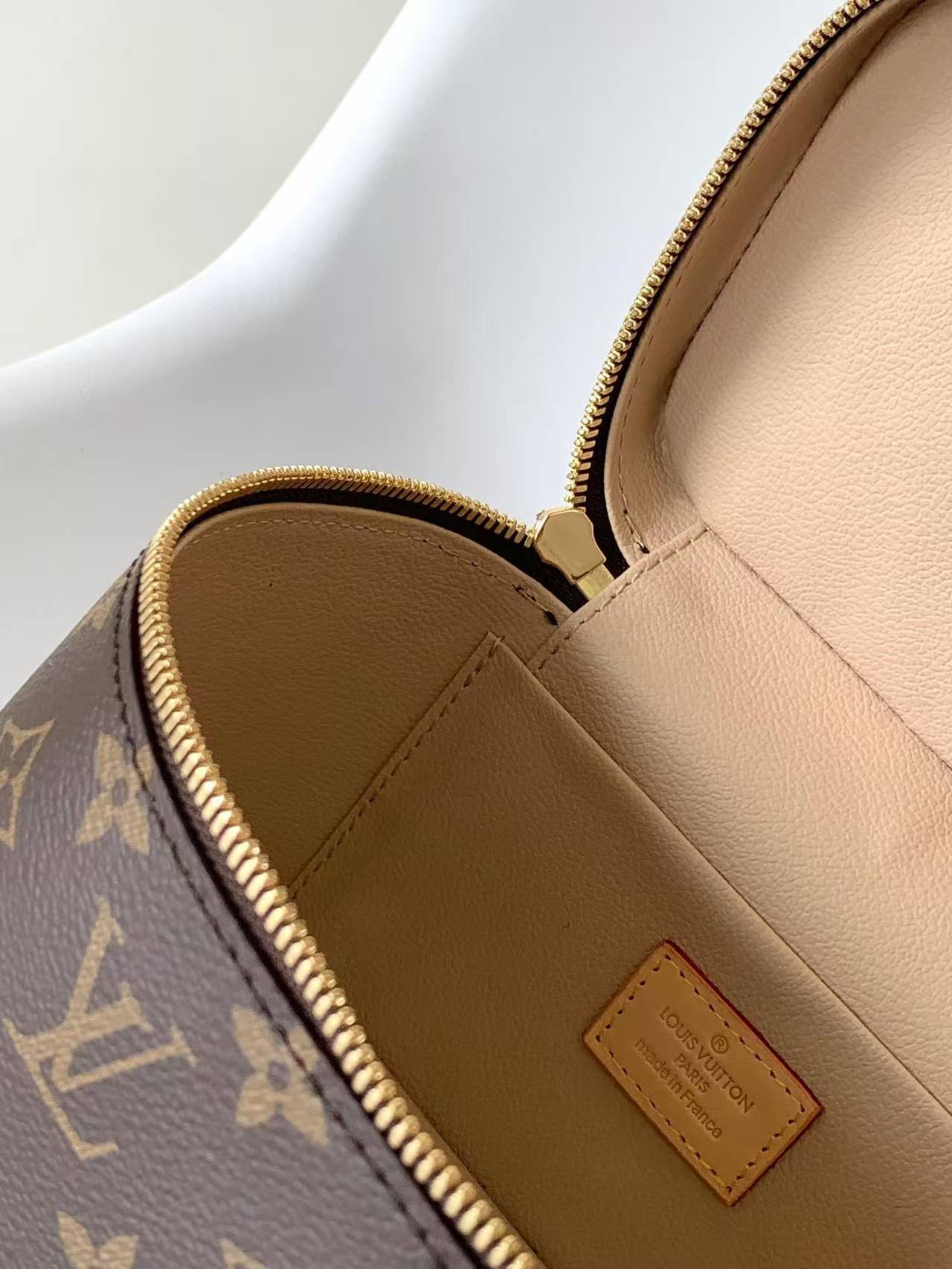 LV Handbags AAA(Women)-250