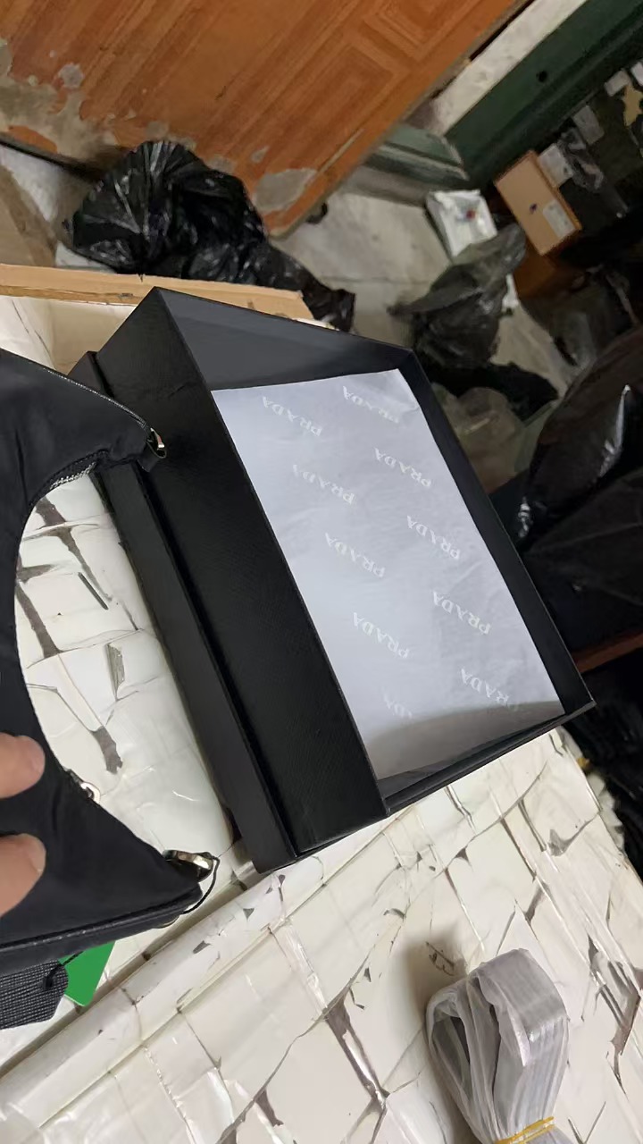 Pra*a handbags aaa(women)-001