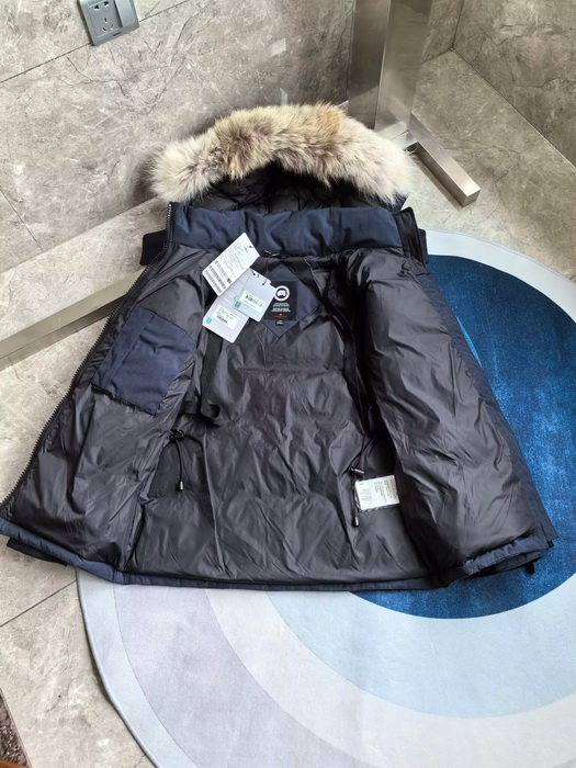 Can*a Go*e coat(women)-031