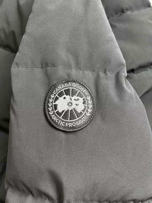 Canada Goose Coat-371