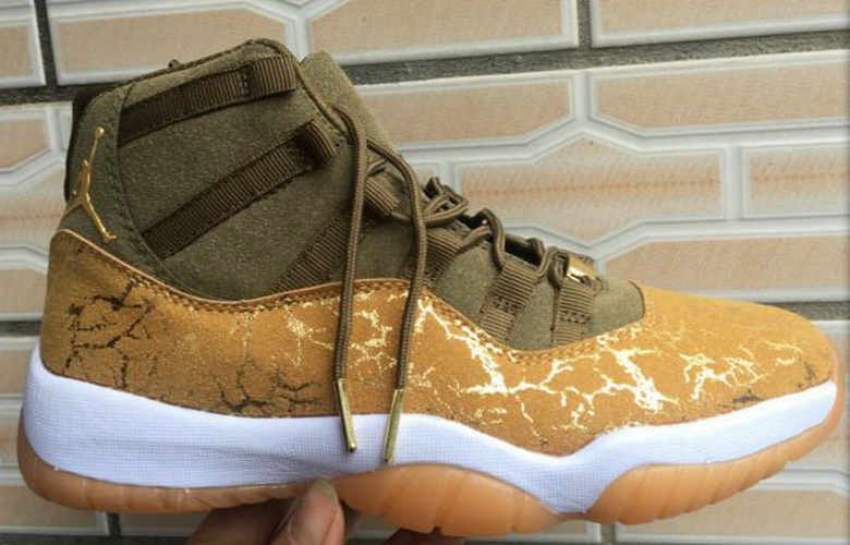 Air Jordan 11 Retro-040