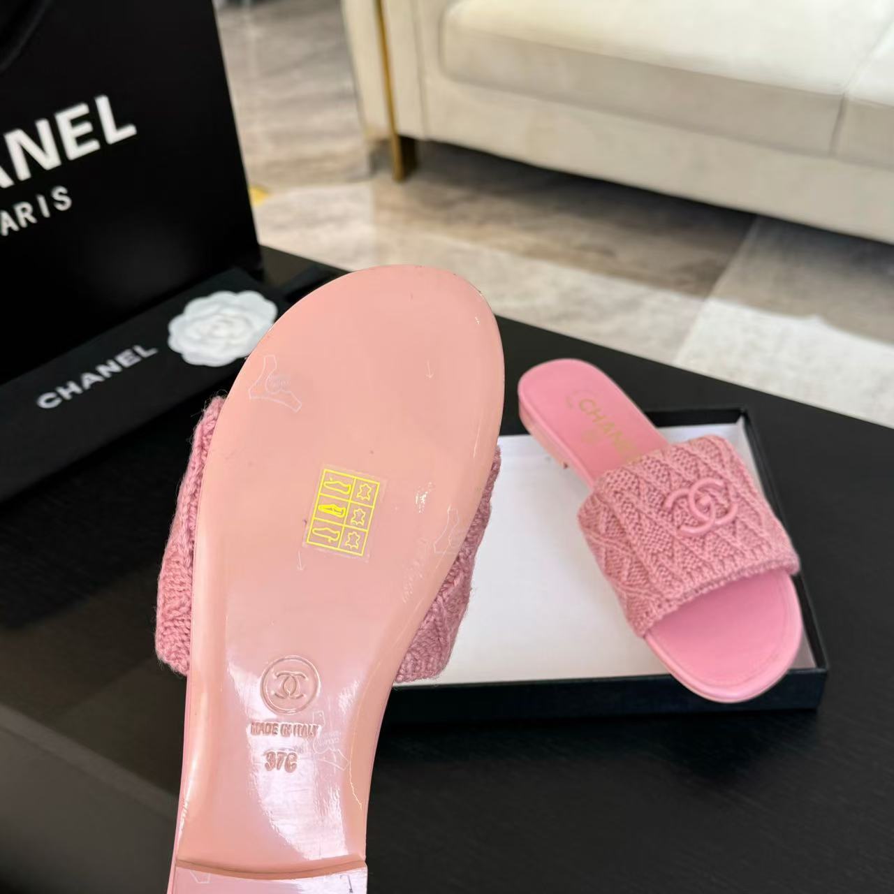 Ch*el slippers women(aaa)-015