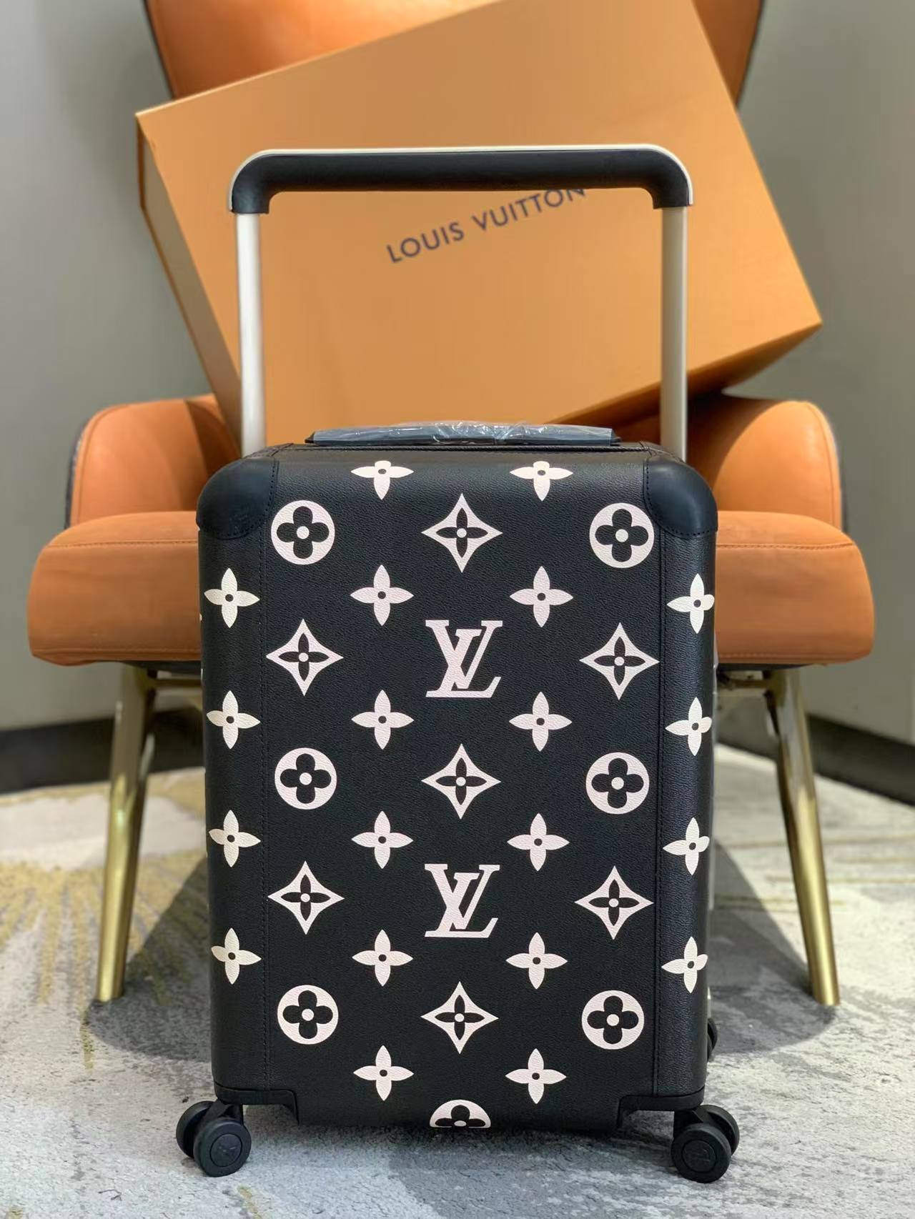LV Suitcase(AAA)-004