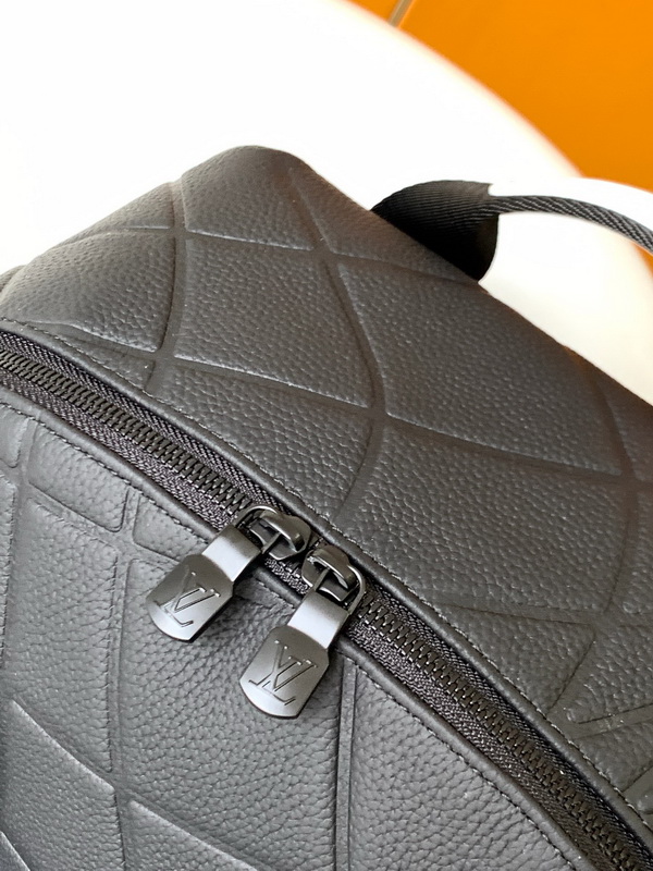 LV Backpack(AAA)-121