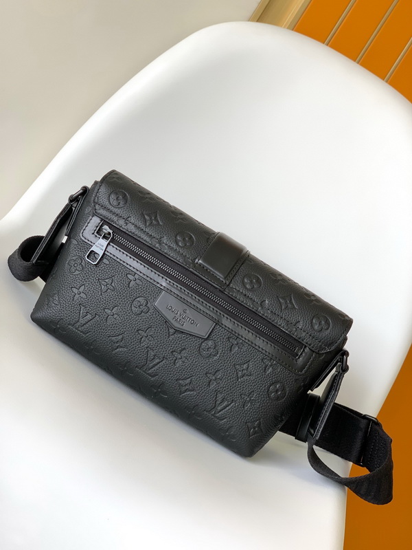 LV Handbags AAAA(Men)-157