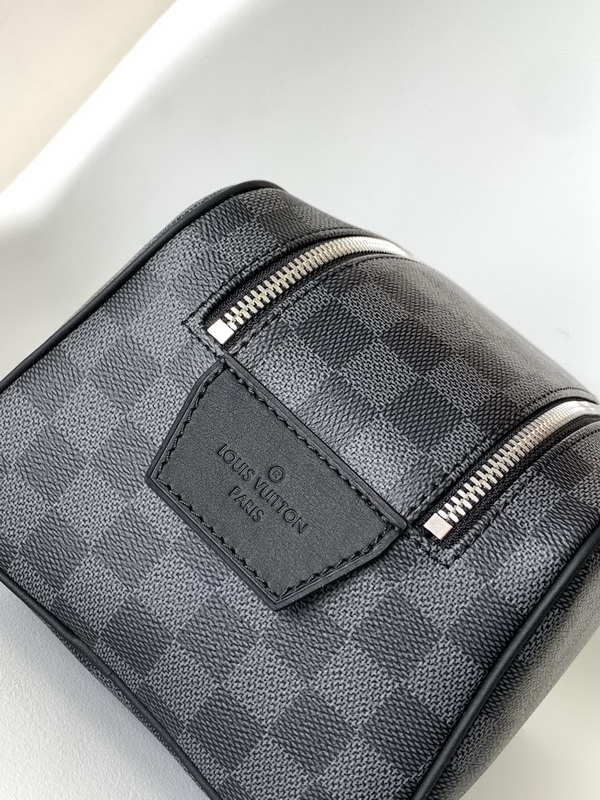 LV Handbags AAAA(Men)-166