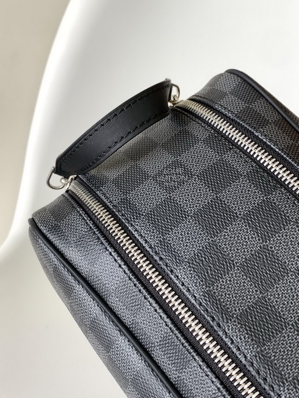 LV Handbags AAAA(Men)-166