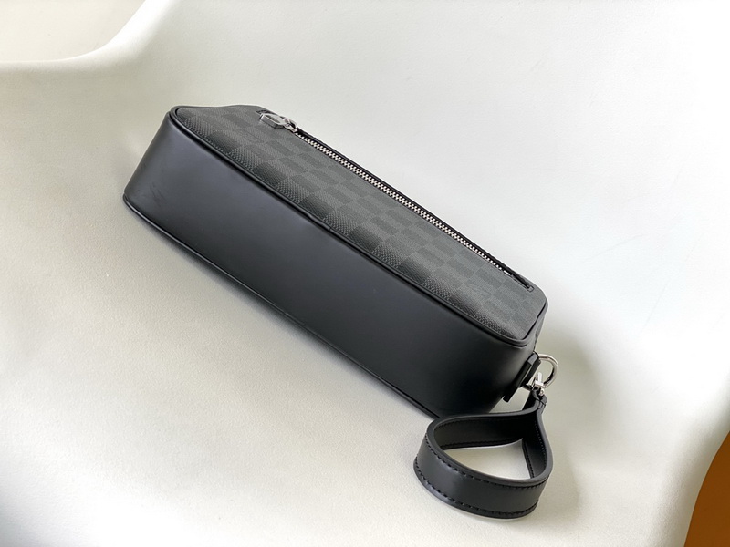 LV Handbags AAAA(Men)-168