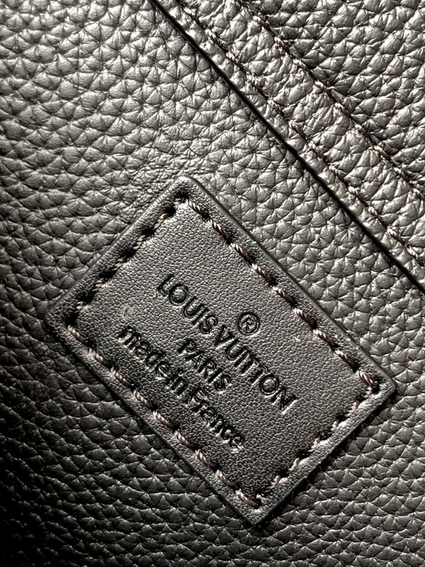 LV Handbags AAA(Men)-225