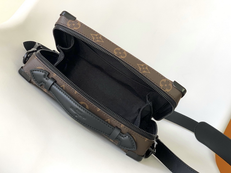 LV Handbags AAA(Men)-238