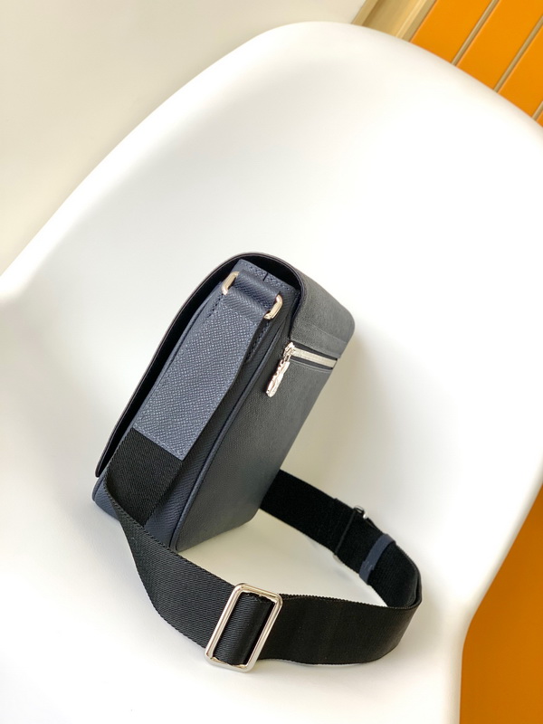 LV Handbags AAA(Men)-253