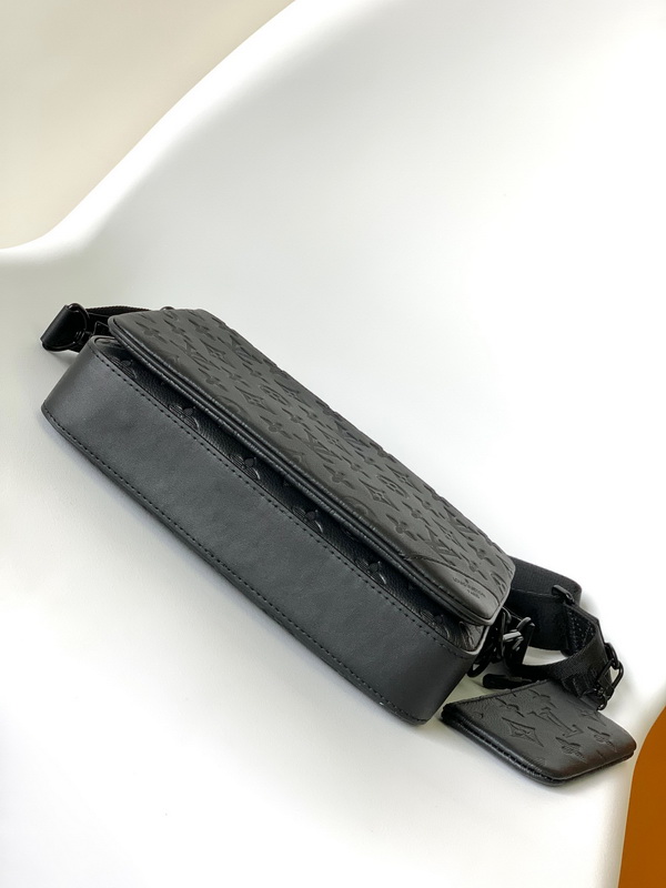 LV Handbags AAA(Men)-262